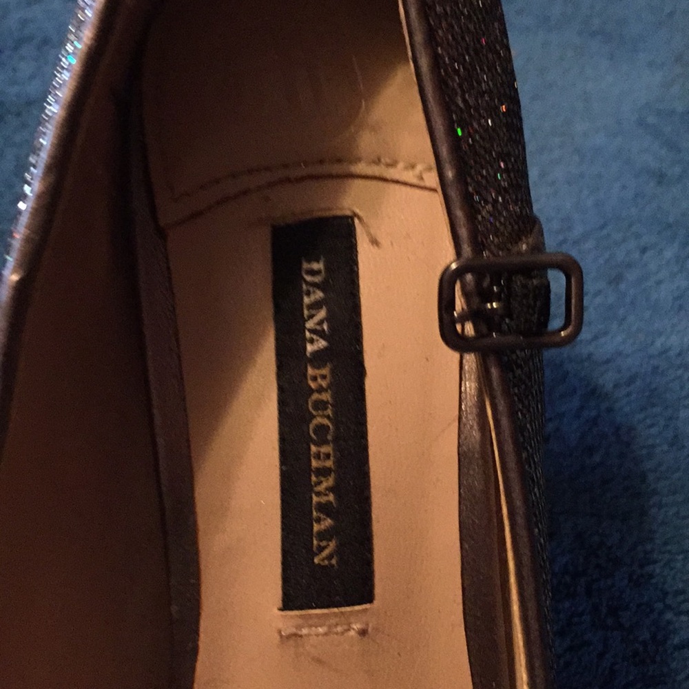 Heels - Picture 2 of 4